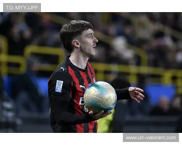 那不勒斯第三次捧起意超杯，四队参赛赛制落幕